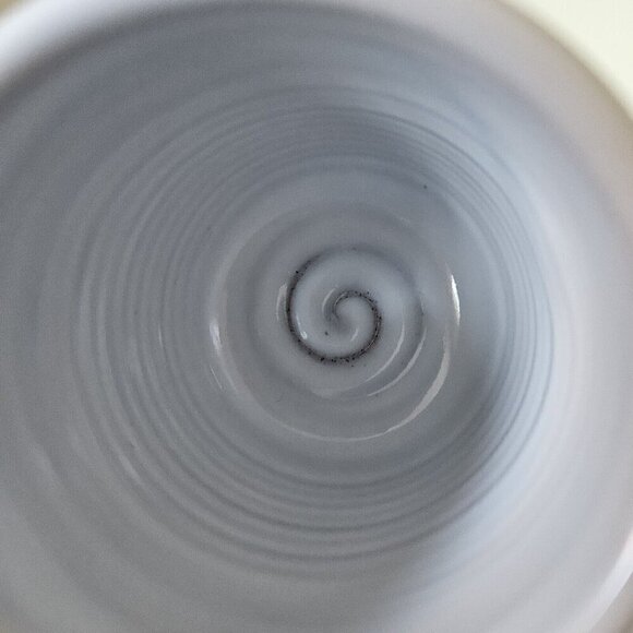 Paul Maloney Pottery Handmade in Ireland Swirl Glazed White Indigo Coffee Mug - Picture 9 of 11